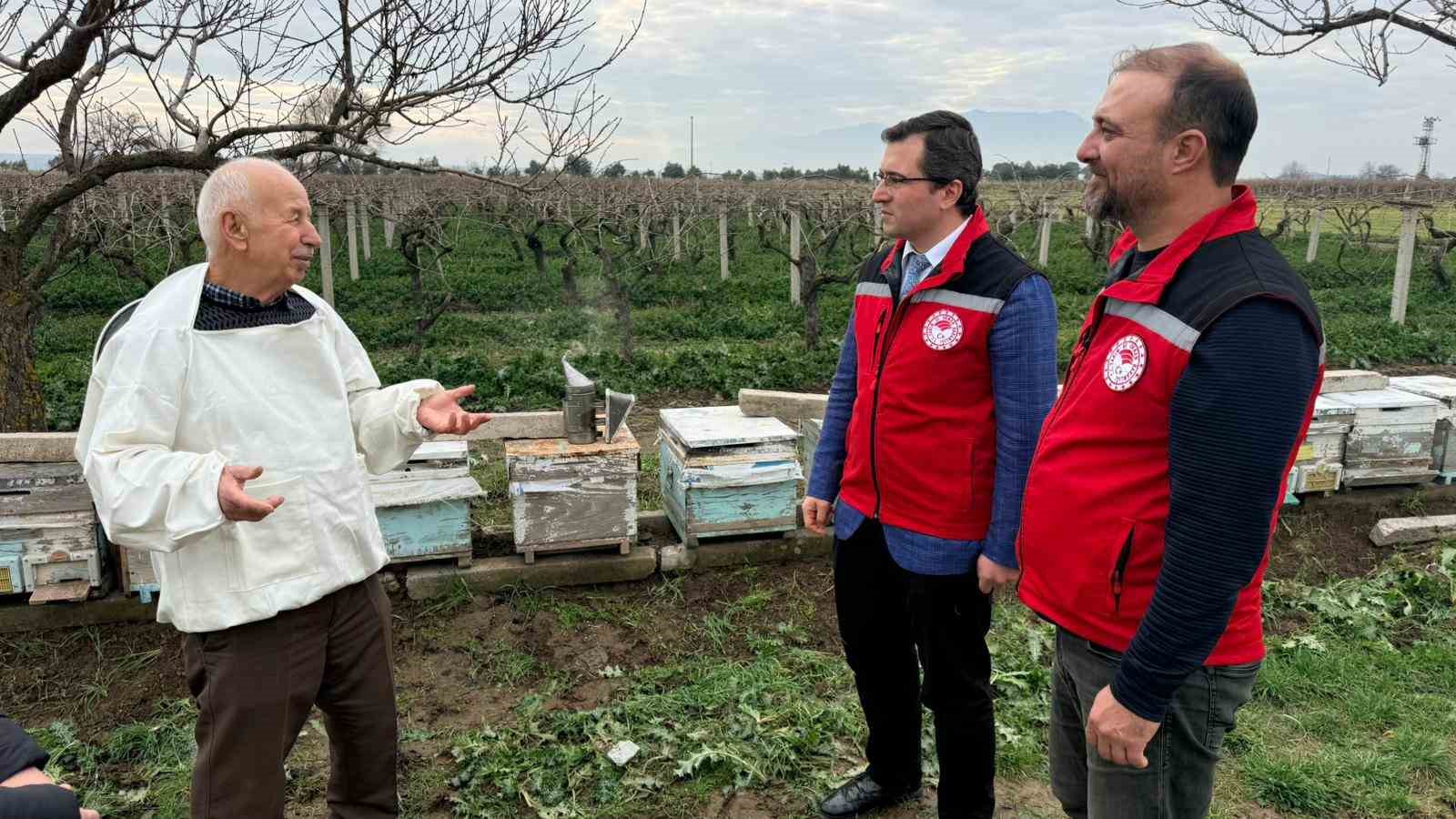 Hacırahmanlı’da Arıcılara Saha Eğitimi: Önder Çiftçiler Yol Gösteriyor